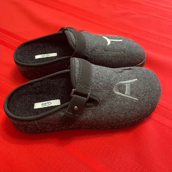 Earth Mule Womens 8M Black Grey Wool Felt Dream Renmen Ayiti Slip On Shoe - Picture 3 of 12